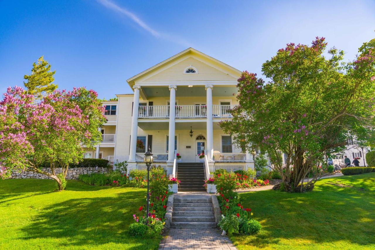 Harbour View Inn Макино Экстерьер фото